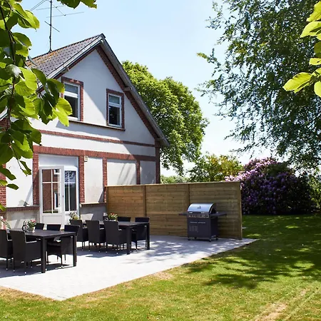 Guest house Nora Gamle Skole Bed & Kitchen 2*