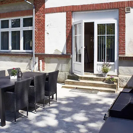 Guest house Nora Gamle Skole Bed & Kitchen Bramming