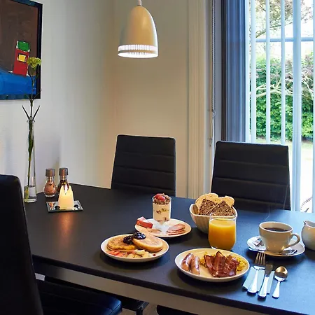 Nora Gamle Skole Bed & Kitchen 2* Bramming