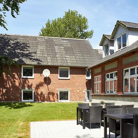 Guest house Nora Gamle Skole Bed & Kitchen Bramming