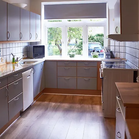Guest house Nora Gamle Skole Bed & Kitchen 2*